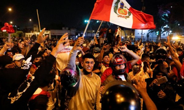Peru'da Amerikan darbesi! Halk emperyalizme karşı meydanlarda...
