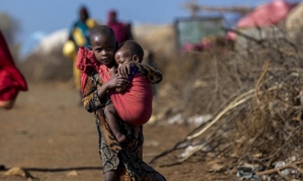 Somali'de 8 milyona yakın kişi yetersiz besleniyor
