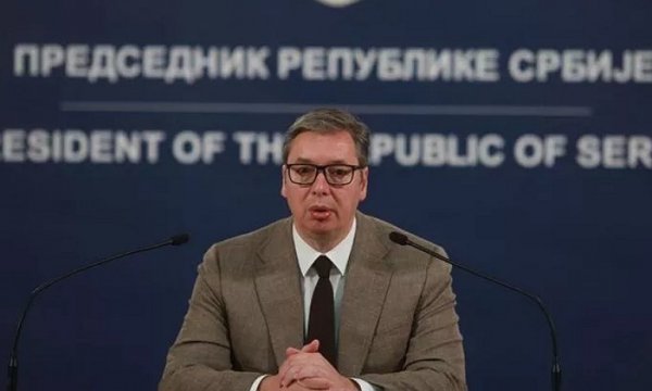 Kosova-Sırbistan gerilimi: Cumhurbaşkanı Vucic barikatların bugün kaldırılacağını duyurdu
