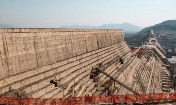 Etiyopya tartışmalara yol açan Rönesans Barajı'nı resmen açtı