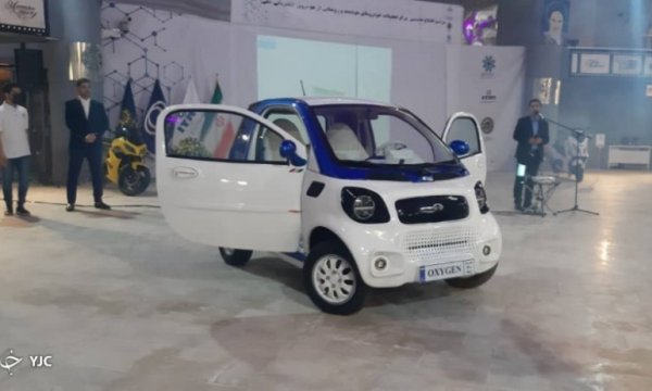 İran’ın ilk elektrikli otomobili görücüye çıktı
