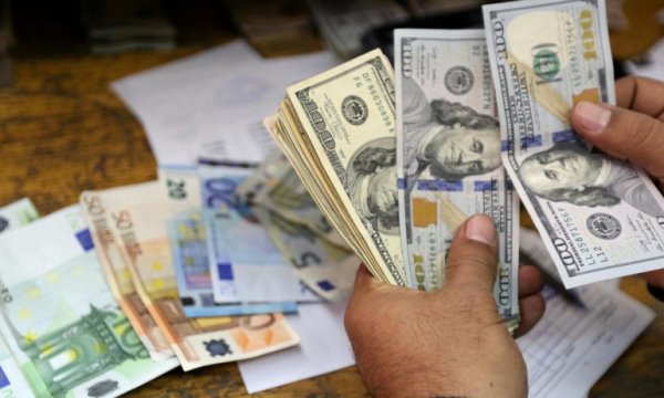 Dolar ve euro yeni haftaya nasıl başladı?