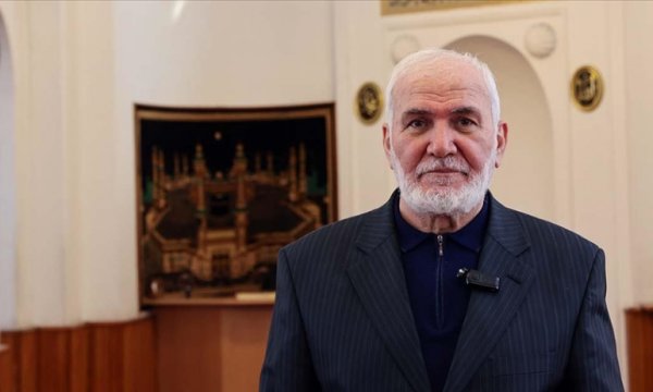 Emekli imam, 118 ülkeden ziyaretçinin cami anılarını defterinde topladı
