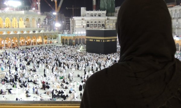 Suudi Arabistan’dan kadınlar için yeni Umre kararı 