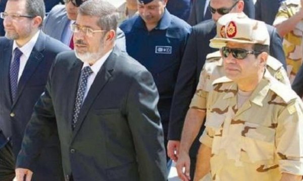 Darbeci Sisi, utanmadan Şehid Mursi’nin adını ağzına aldı