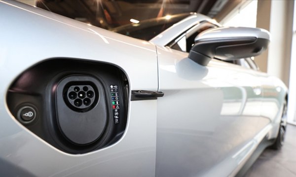 Avrupa'da elektrikli otomobil satışları artıyor