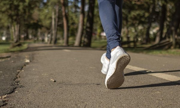 İnme riskinin önlenmesi için haftada 3 gün 30 dakika yürüyüş tavsiyesi