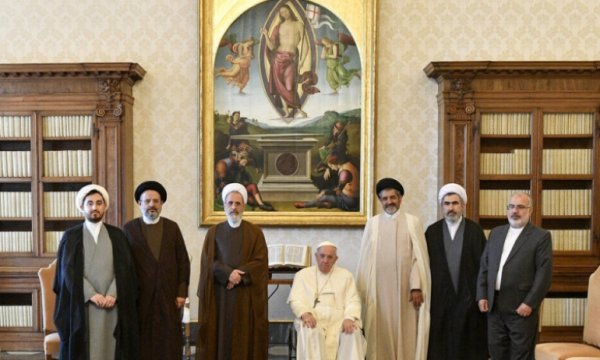 İslam inkılabı rehberinden Papa Franciscus'e mesaj