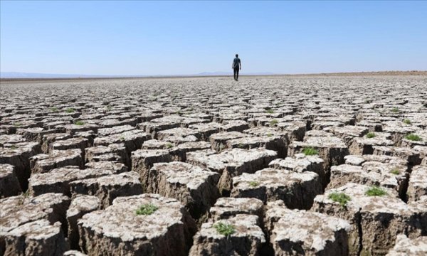 İklim değişikliğine bağlı kuraklık çölleşme riskini artırıyor
