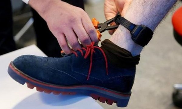 Ruanda’dan sonra sığınmacılara ‘elektronik kelepçe’ kararı