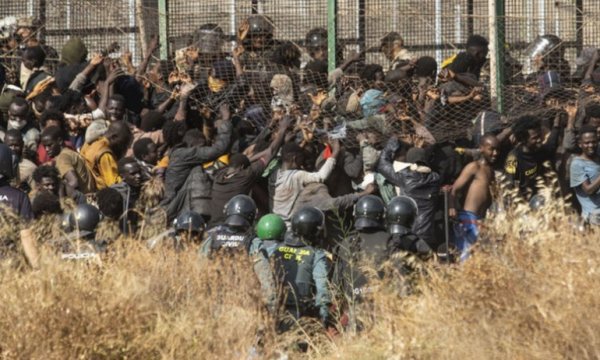 İspanya'daki göçmenlerin ölümüne Afrika Birliği'nden tepki 