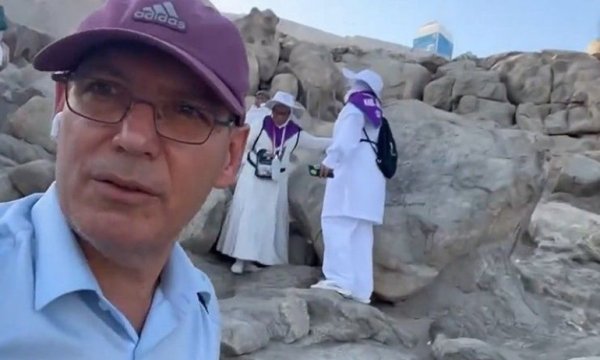 Yahudi gazetecinin Mekke'ye nasıl girdiği ortaya çıktı!