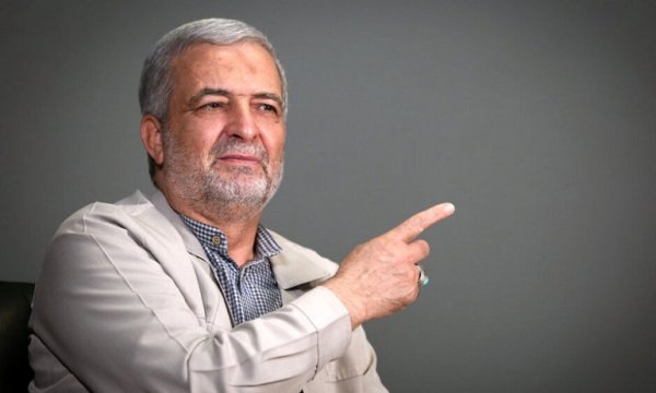 Kazımi Kumi: Yemen Ensarullah'ı, saldırgana karşı milletin fedaisidir