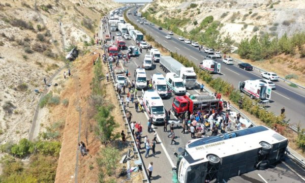 Gaziantep'te katliam gibi kaza: 16 kişi hayatını kaybetti, 21 yaralı
