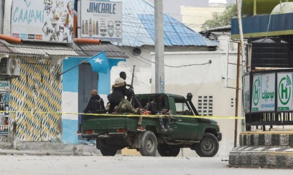 Mogadişu’da otel baskın ve rehine krizi: 70 ölü ve yaralı
