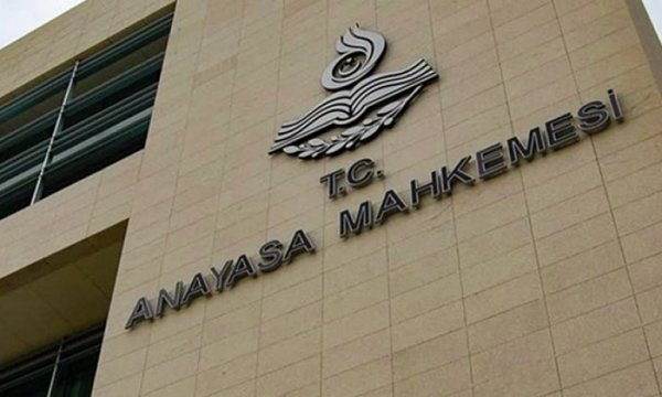Anayasa Mahkemesi'nden HDP'nin hazine yardımlarına bloke
