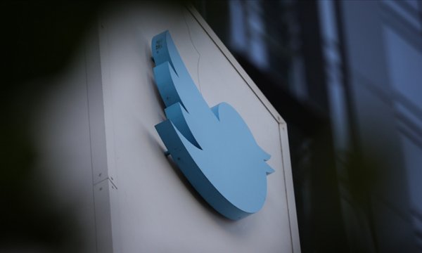 Elon Musk, Pfizer yöneticisinin aşı karşıtı paylaşımlar için Twitter'a yaptığı baskıyı ifşa etti