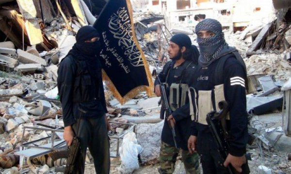 Nusra Cephesi'nden Halep etrafında Türkiye'ye bağlı militanlara saldırma hazırlığı 