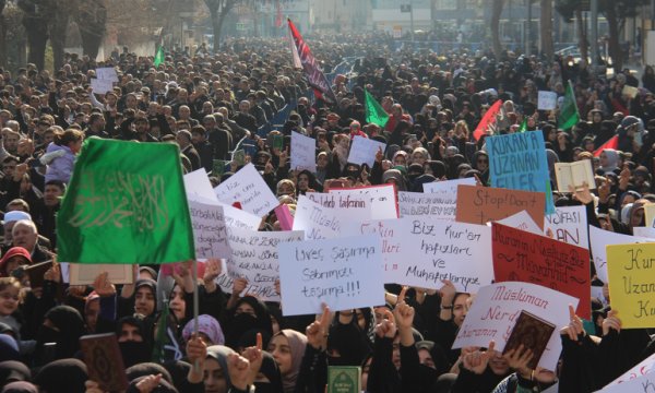 Batman'da 'Kur'an-a sahip çık' mitingi