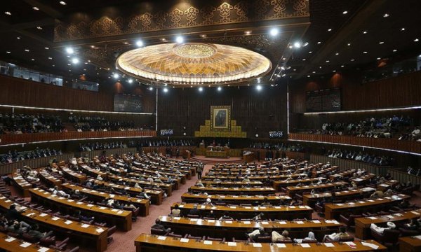 Pakistan’da Peygamber Efendimize hakaretin cezası müebbet hapis oldu