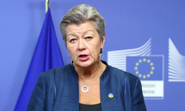 AB Komisyonu üyesi Johansson'dan "organize suç grupları" uyarısı
