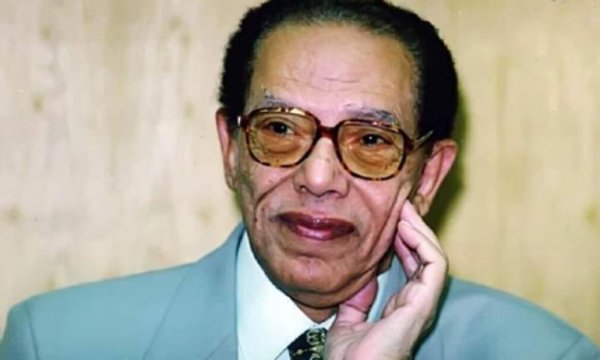  Mustafa Mahmud: Şüpheden kesinliğe ulaşan bir bilim adamı