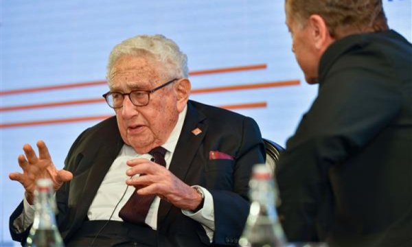 Kissinger Naziler gibi konuştu: Almanya'ya yabancı almayın