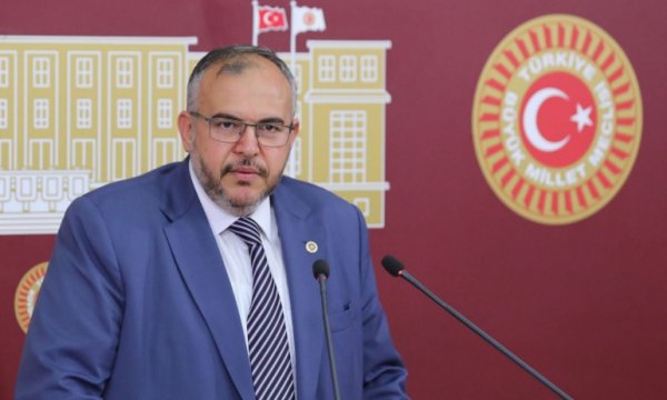 Yöneticilere laf değil icraat düşer
