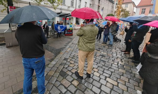 Almanya Ansbach'da engellemelere rağmen Filistine destek gösterisi