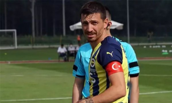 Fenerbahçe kaptanı Mert Hakan: Tepkisiz kalmayı kabul edemiyorum