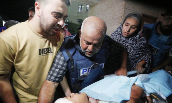 İsrail saldırısında El Cezire muhabirinin ailesi öldürüldü!