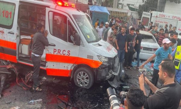 İşgalci İsrail, Gazze'de ambulanslara hava saldırısı düzenledi