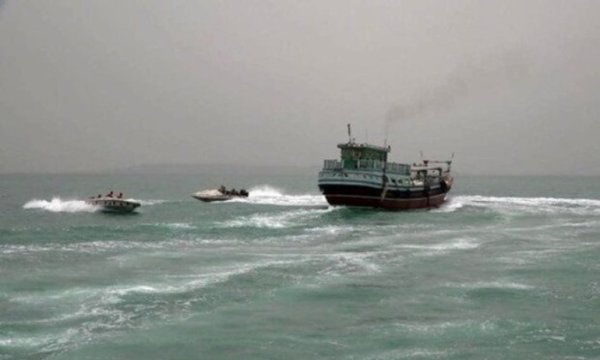 "Sistan ve Belucistan’ın güney sınırlarında akaryakıt taşıyan 17 gemiye el konuldu"