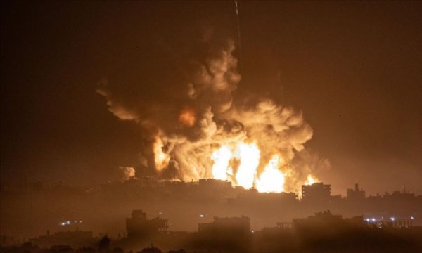 İşgalci İsrail Gazze'de Birleşmiş Milletlere ait bir okulu bombaladı!