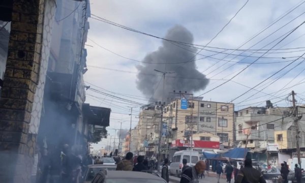 İşgalci İsrail "güvenli" dediği Refah'ta hastane yakınını bombaladı 