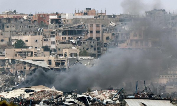 İsrail Gazze'ye yine bomba yağdırdı: Çok sayıda ölü ve yaralı var