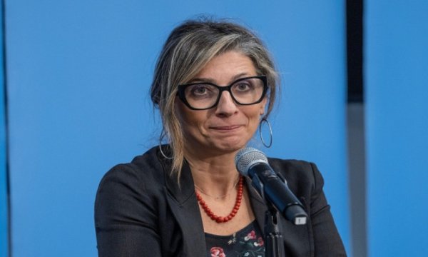İşgalci İsrail, Gazze’deki katliamını eleştiren BM yetkilisinin Filistin’e girişini yasakladı