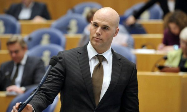 İslam aleyhine delil toplayıp kitap yazmak istiyordu: Hollandalı siyasetçi bulduğu delillerle Müslüman oldu