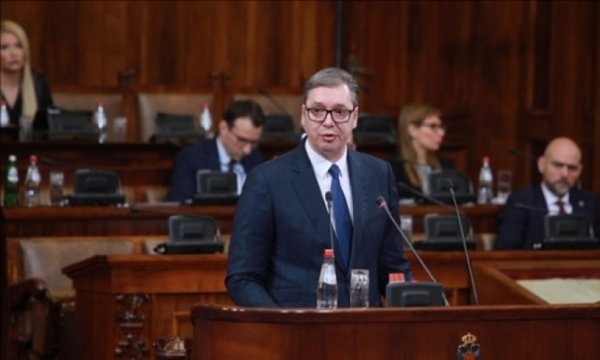 Sırbistan AB'yi istiyor, NATO’yu istemiyor