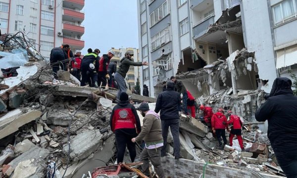 Depremin yıkıcı etkisi gün ağırınca ortaya çıktı