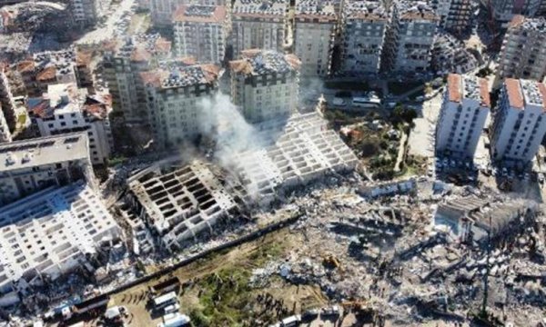 Depremlerde açıklanan can kaybı 12 bin 873'e yükseldi