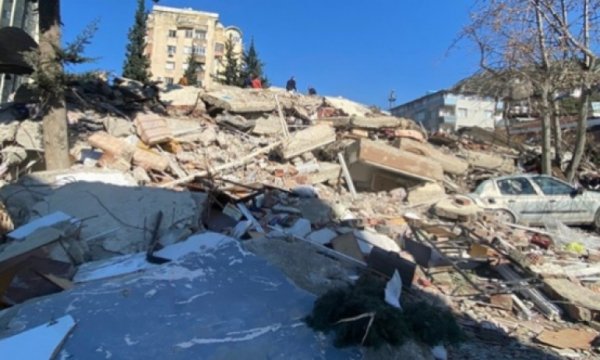 İsrail'in bombalarından kaçan Filistinli aile Türkiye'deki depremde hayatını kaybetti