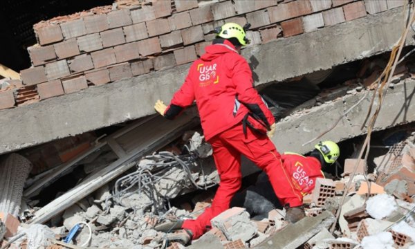 Yabancı kurtarma ekipleri deprem bölgesinde çalışmalarını sürdürüyor