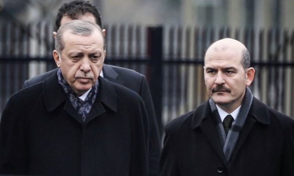 Depremlerdeki can kayıplarından dolayı Erdoğan ve bakanlar hakkında suç duyurusu