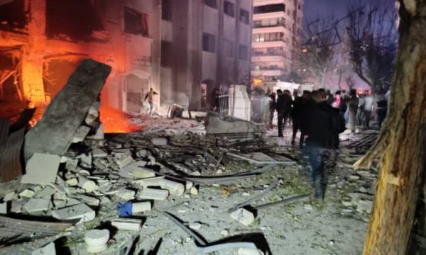 Siyonist rejim Şam’a saldırdı; 20 şehit ve yaralı