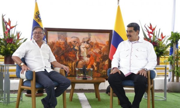 Venezuela ile Kolombiya askıya alınan ticaret anlaşmasını yeniledi