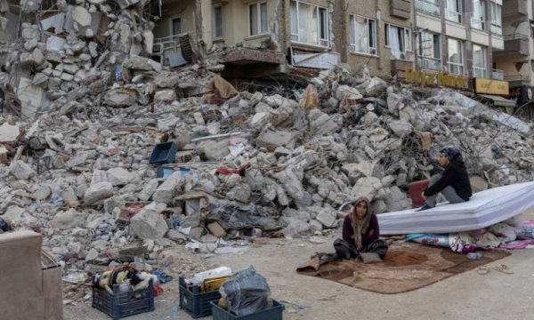 BM yetkilisi Antakya'yı ziyaret etti: Kıyamet gibi