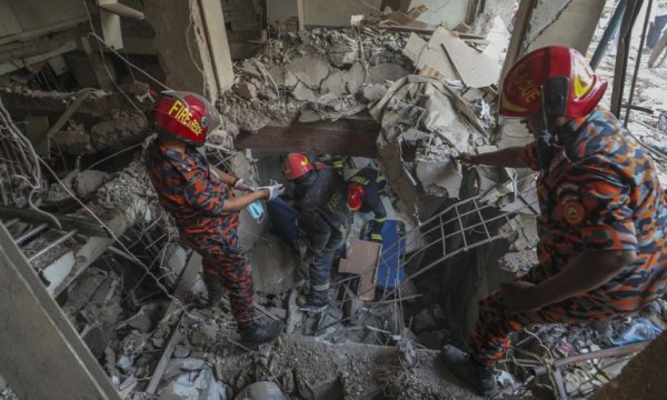 Bangladeş'teki binada patlama: 14 ölü