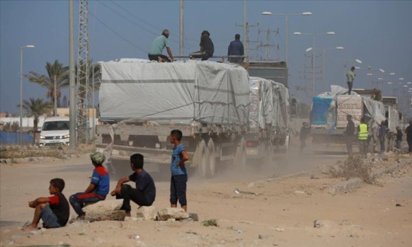 Katil İsrail 37 uluslararası yardım kuruluşunun lisansını iptal ediyor 