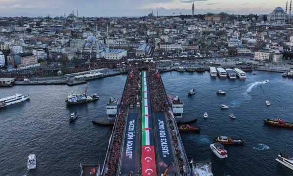 On binler Galata'da buluştu! İstanbul'da Gazze için dev yürüyüş
